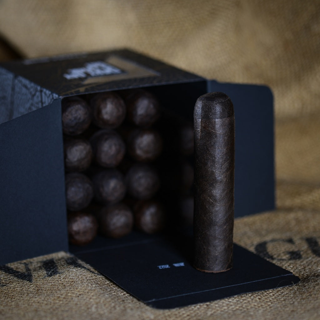 4¼x64 CHONK Maduro - Box of 16