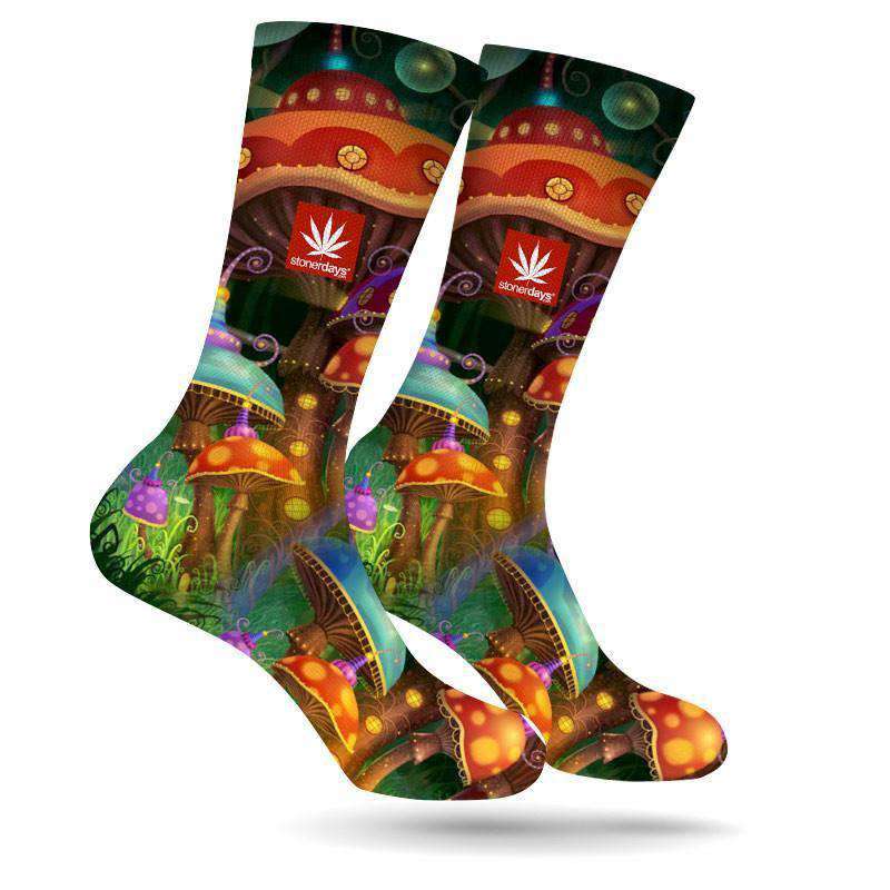 SHROOMIN CREW SOCKS